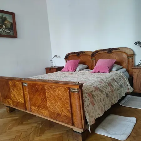 Nice Place-3
